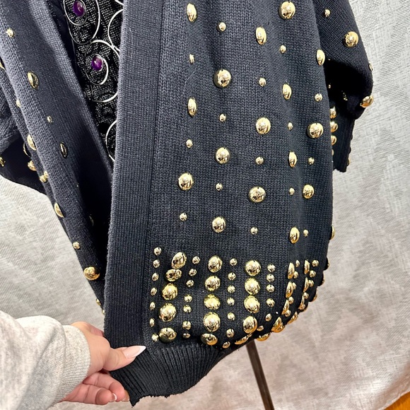 Vintage Bonnie Boerer & Company gold studded black knit cardigan size M - Picture 6 of 10